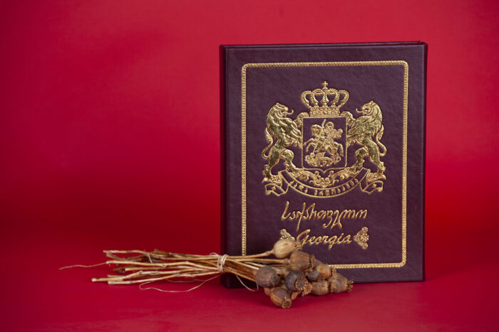 Özel Tasarım Yaldızlı Baskılı Deri Kutu - Görsel 3